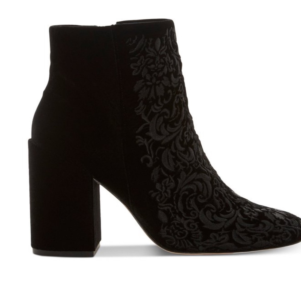 Jessica Simpson boots